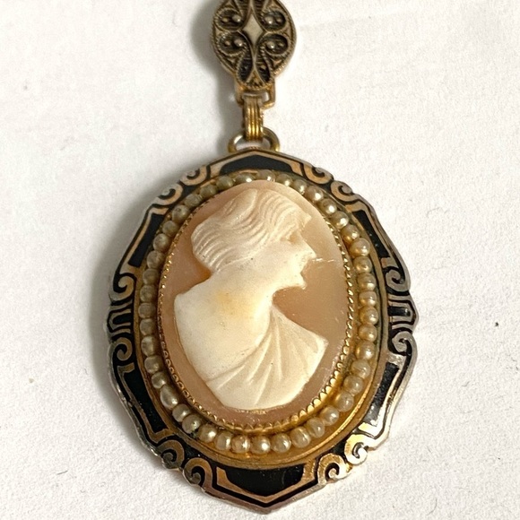 Vintage Cameo Brooch Victorian Style Carved Female Profile Portrait Gold Pin - Picture 4 of 11